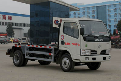 東風(fēng)4方鉤臂式垃圾車