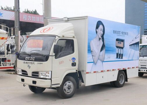 東風(fēng)多利卡36平米流動(dòng)舞臺(tái)車(chē)