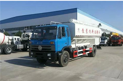 東風(fēng)10噸散裝飼料運(yùn)輸車
