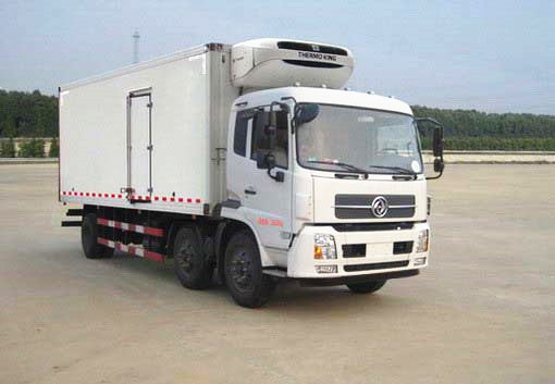 東風(fēng)天錦廂長(zhǎng)8.6米冷藏車(chē)