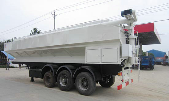 半掛散裝飼料車