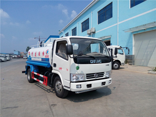 5噸東風(fēng)灑水車