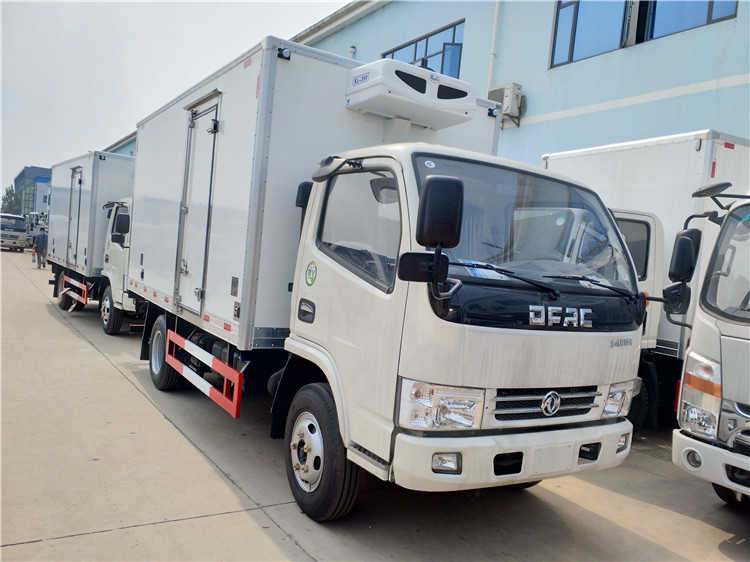 東風(fēng)廂長4米冷藏車