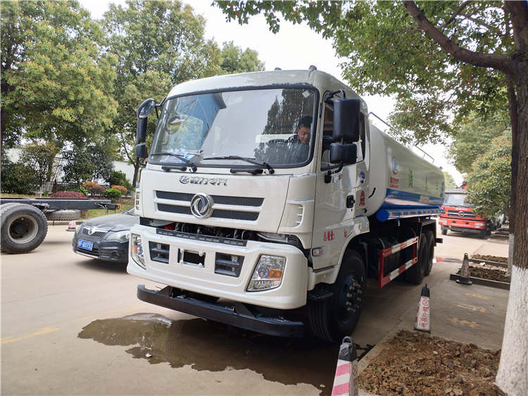 20方東風(fēng)御龍后雙橋?yàn)⑺? width= 20方東風(fēng)御龍后雙橋?yàn)⑺? height=