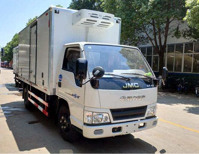 江鈴廂長(zhǎng)4.2米冷藏車 江鈴廂長(zhǎng)4.2米冷藏車
