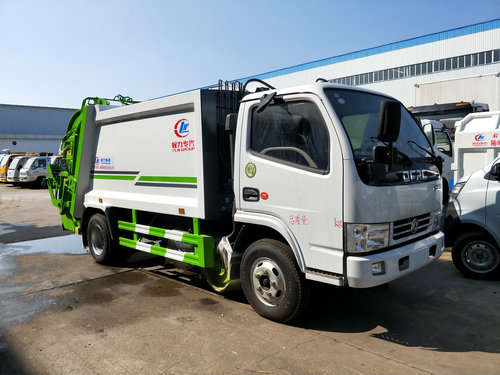 熱銷的東風壓縮式垃圾車5-6方