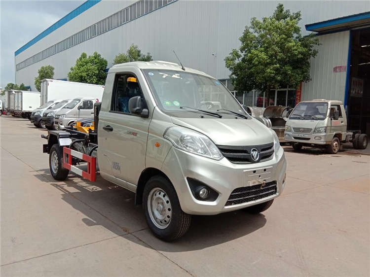 福田3方小型勾臂垃圾車